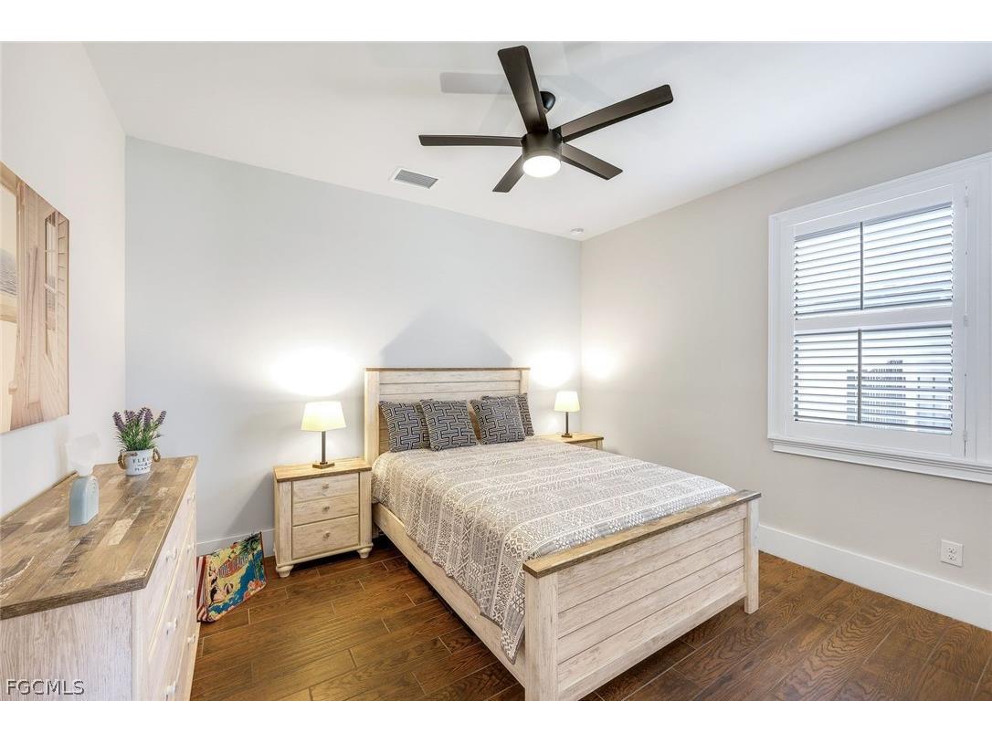 237 SW 21st Street Cape Coral FL 33991 2026007608 image32