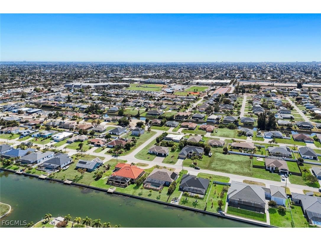 237 SW 21st Street Cape Coral FL 33991 2026007608 image46