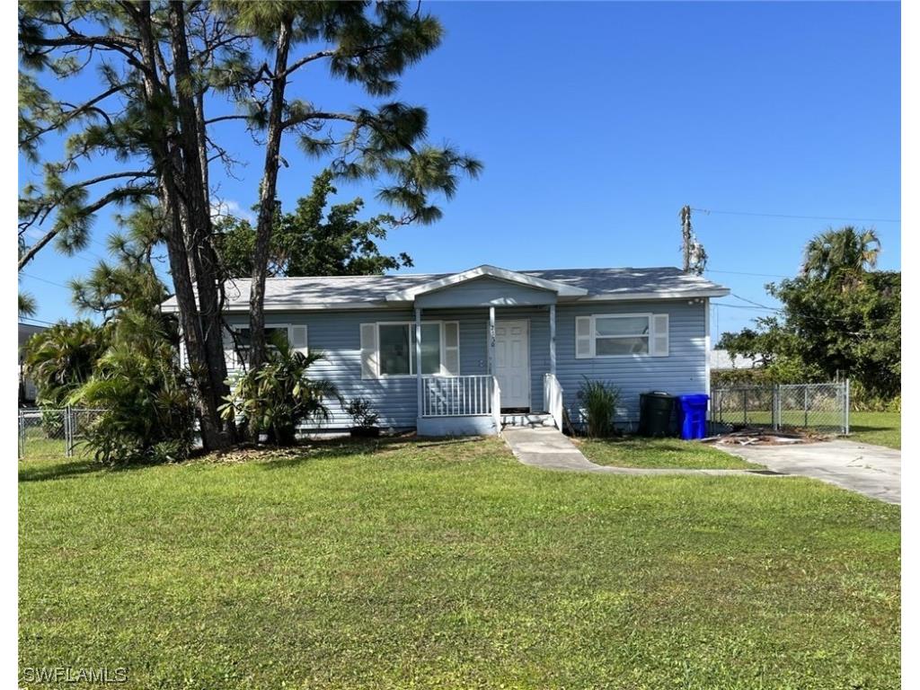 2370 Barden Street Fort Myers FL 33916 223086580 image1