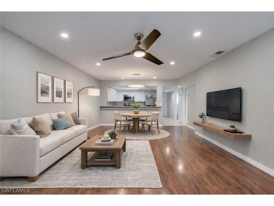 2370 Naples Trace Circle #6 Naples FL 34109 226006418 image1