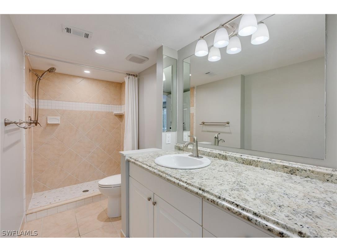 2370 Naples Trace Circle #6 Naples FL 34109 226006418 image10
