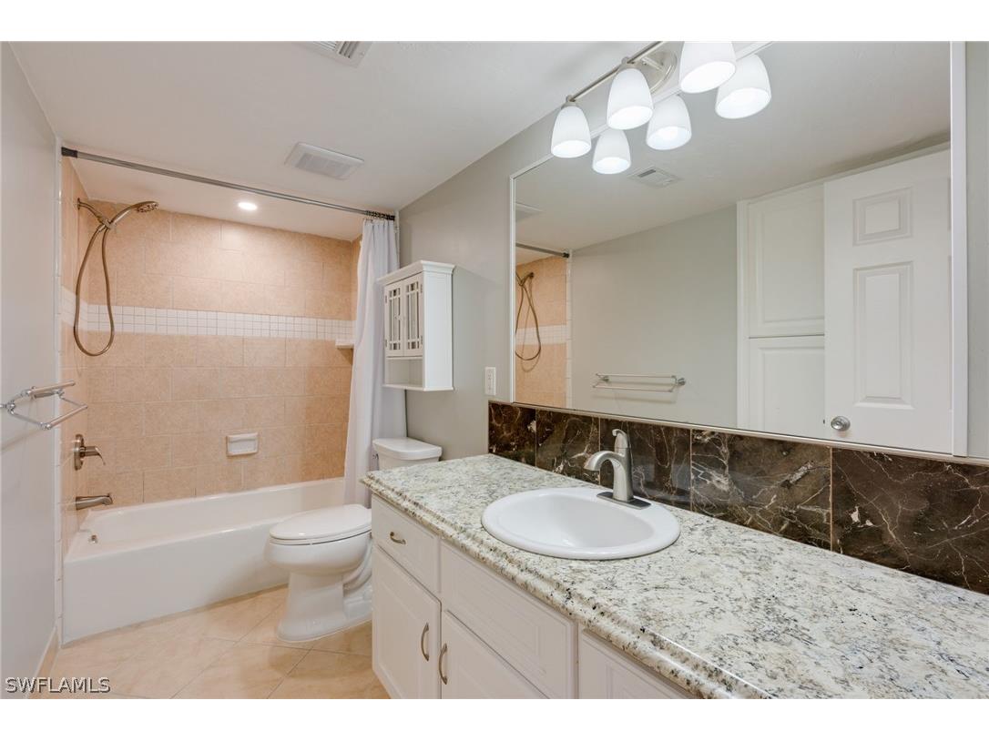 2370 Naples Trace Circle #6 Naples FL 34109 226006418 image21