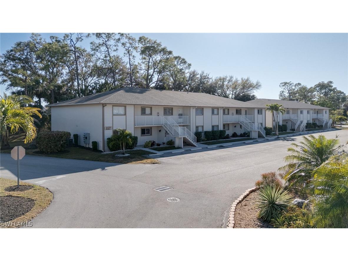 2370 Naples Trace Circle #6 Naples FL 34109 226006418 image26