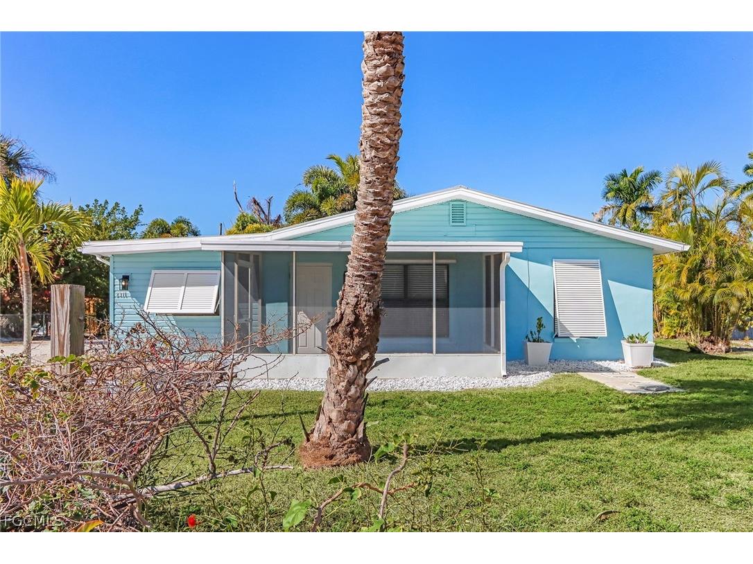 2371 Baybreeze Street Saint James City FL 33956 2026009472 image2