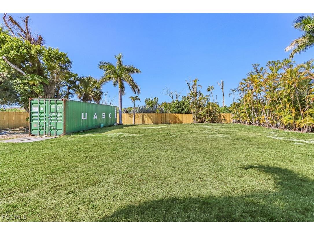 2371 Baybreeze Street Saint James City FL 33956 2026009472 image25