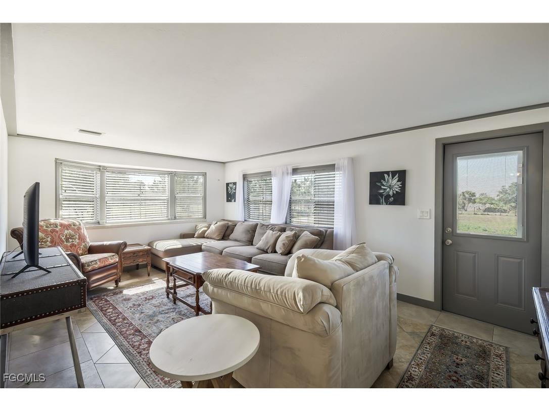 23715 Tinas Lane Fort Myers FL 33913 2025010943 image12