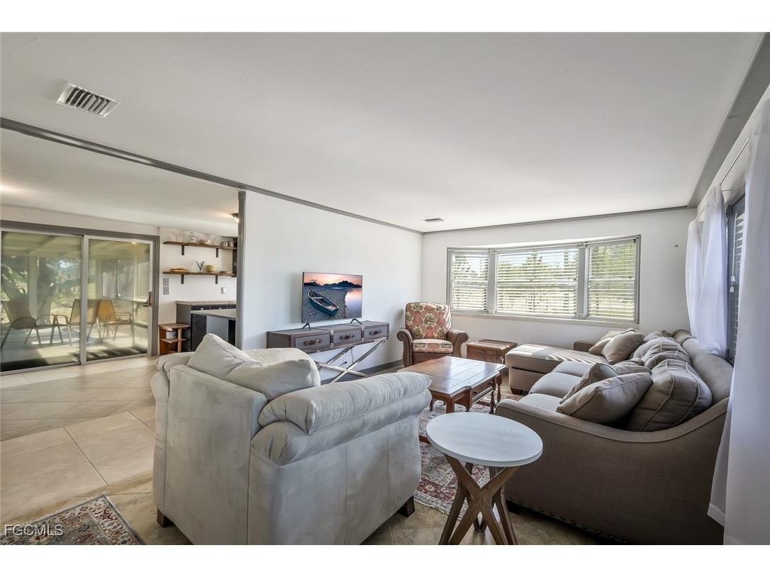 23715 Tinas Lane Fort Myers FL 33913 2025010943 image13