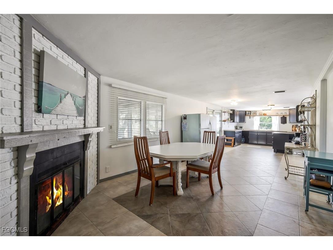 23715 Tinas Lane Fort Myers FL 33913 2025010943 image14