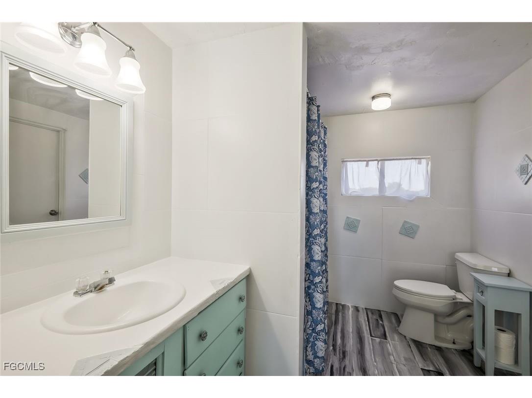 23715 Tinas Lane Fort Myers FL 33913 2025010943 image19