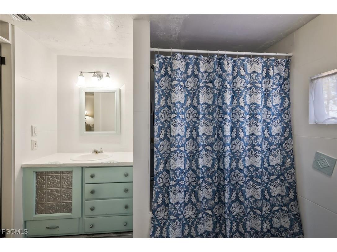 23715 Tinas Lane Fort Myers FL 33913 2025010943 image20