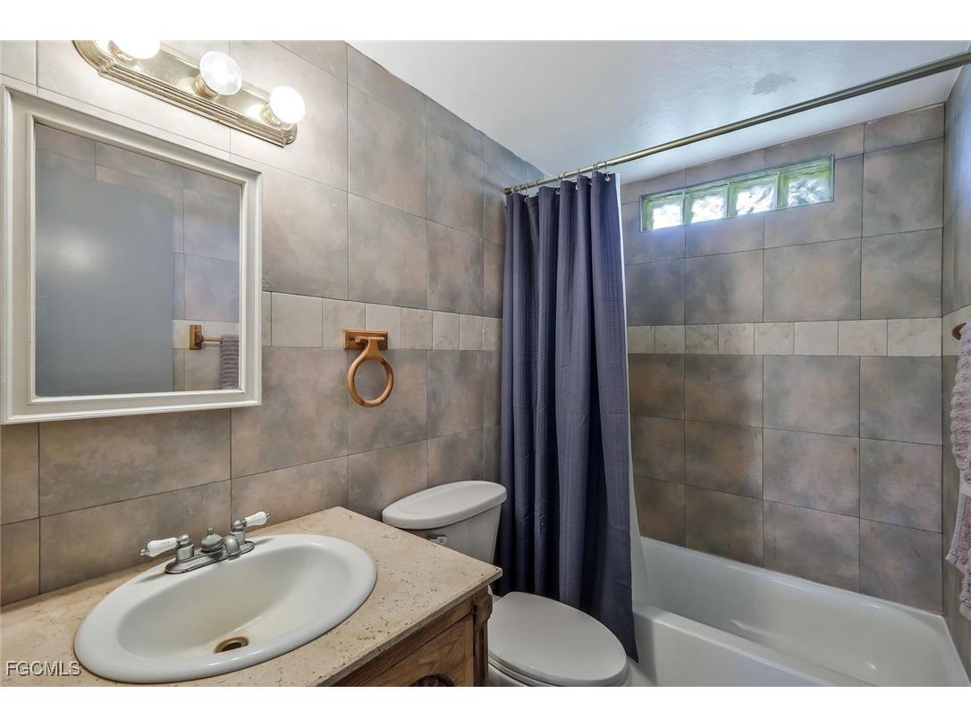 23715 Tinas Lane Fort Myers FL 33913 2025010943 image22