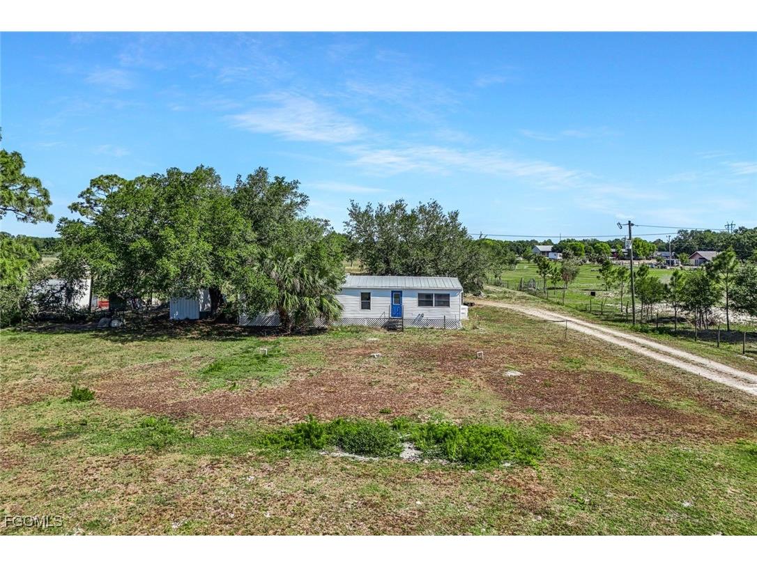 23715 Tinas Lane Fort Myers FL 33913 2025010943 image6