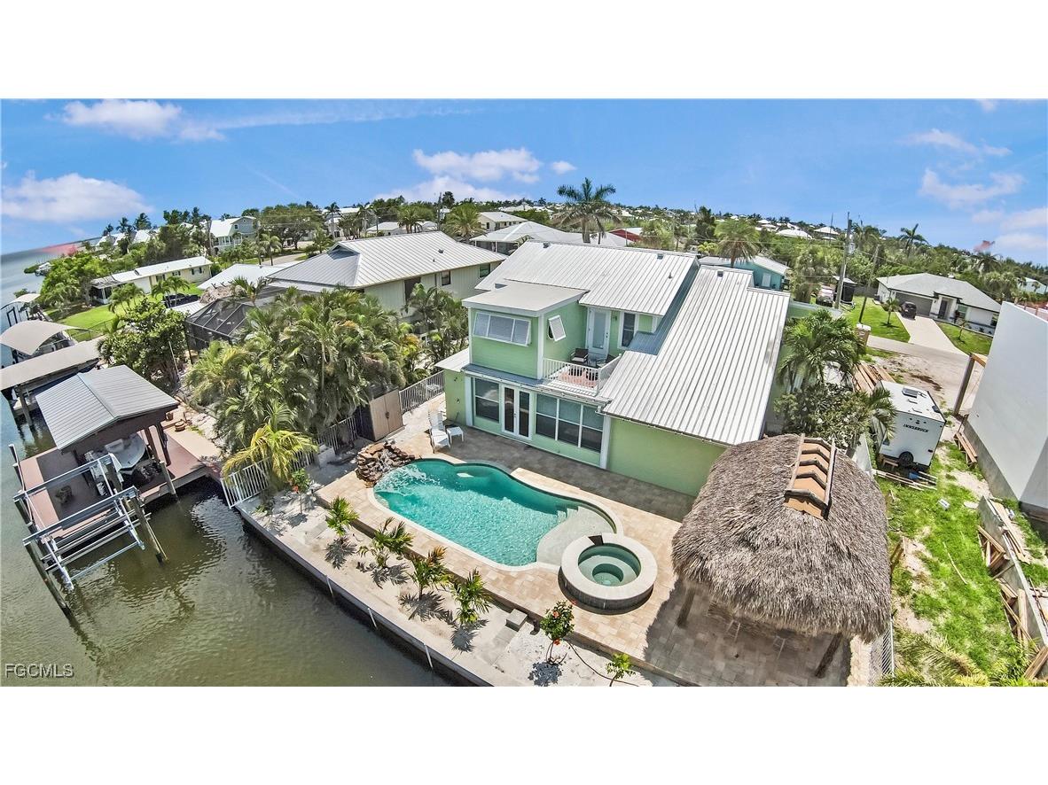 2372 Baybreeze Street Saint James City FL 33956 2025016172 image1