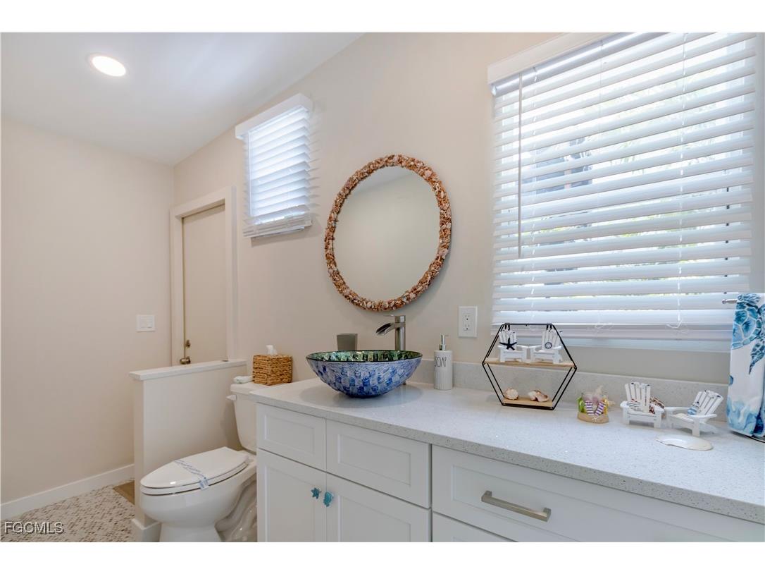 2372 Baybreeze Street Saint James City FL 33956 2025016172 image11