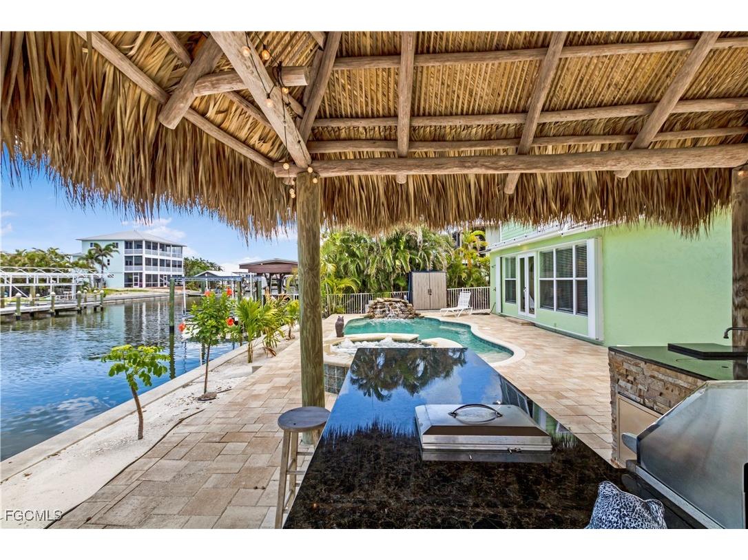 2372 Baybreeze Street Saint James City FL 33956 2025016172 image12