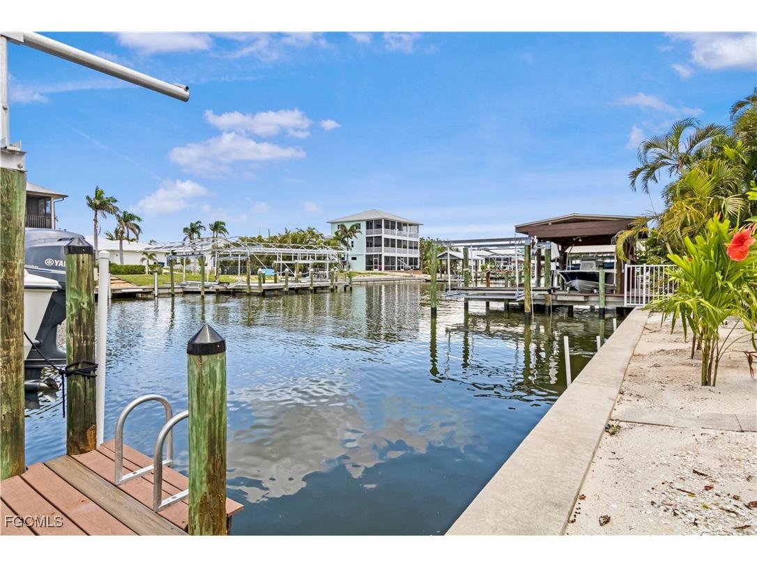 2372 Baybreeze Street Saint James City FL 33956 2025016172 image20