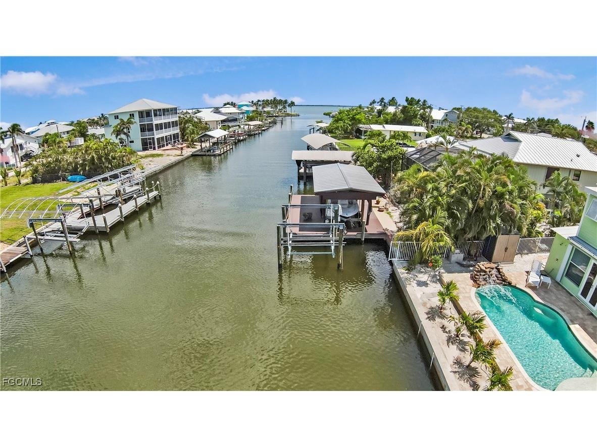 2372 Baybreeze Street Saint James City FL 33956 2025016172 image22