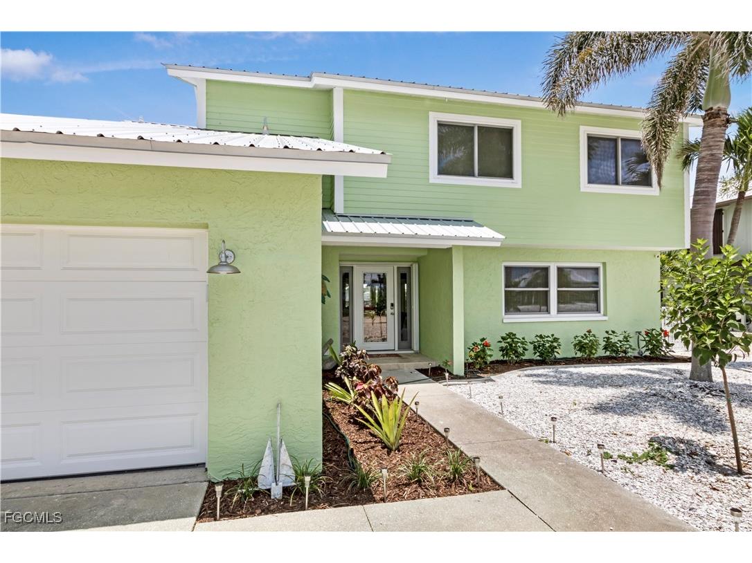 2372 Baybreeze Street Saint James City FL 33956 2025016172 image28