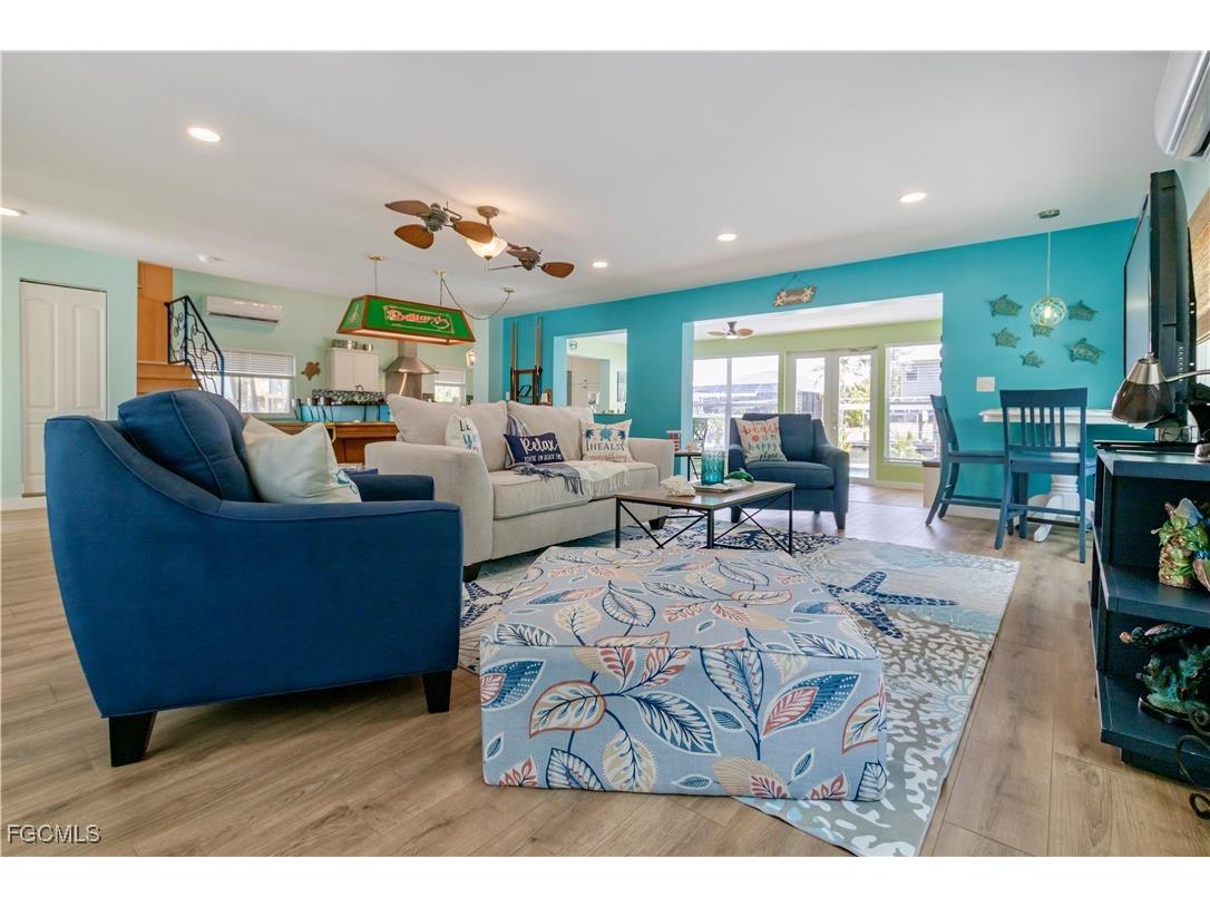 2372 Baybreeze Street Saint James City FL 33956 2025016172 image3