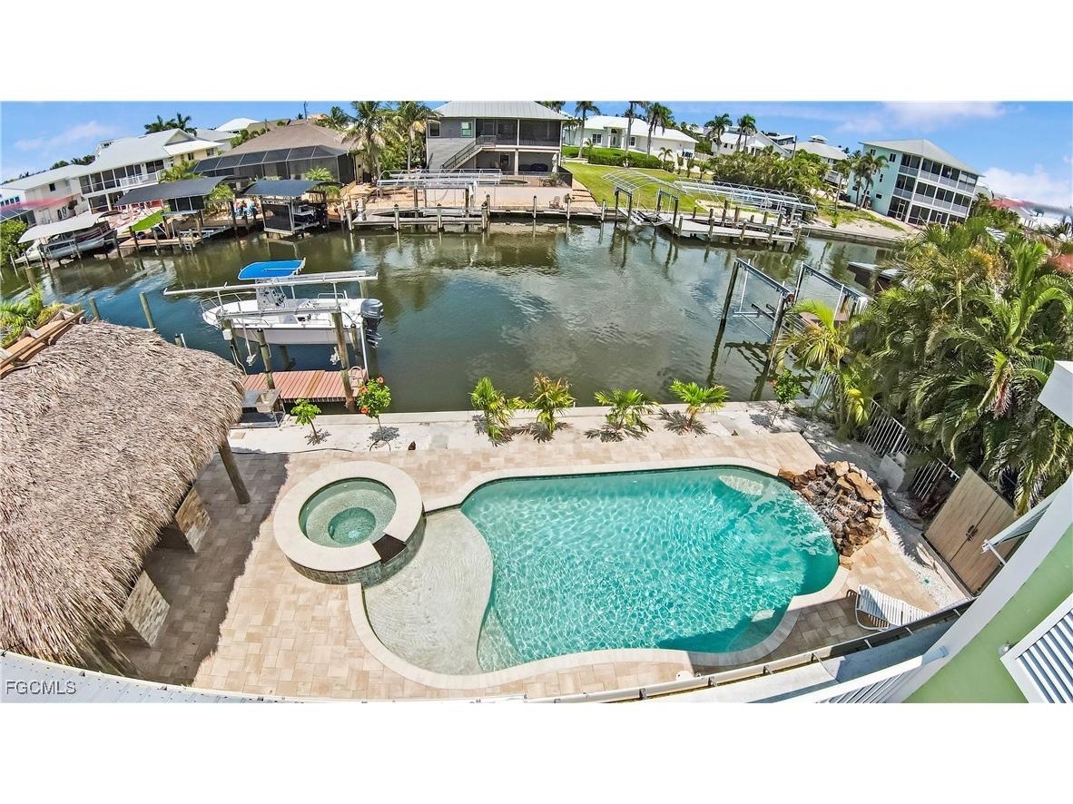 2372 Baybreeze Street Saint James City FL 33956 2025016172 image41