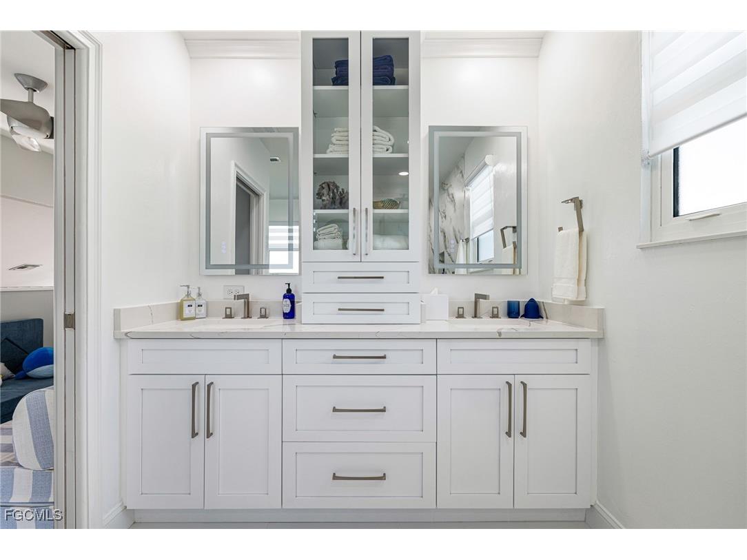 2372 Cherimoya Lane Saint James City FL 33956 2025002846 image29