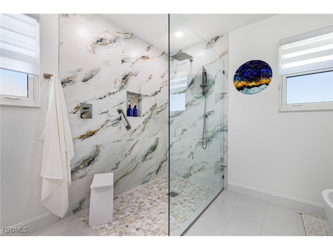 2372 Cherimoya Lane Saint James City FL 33956 2025002846 image31