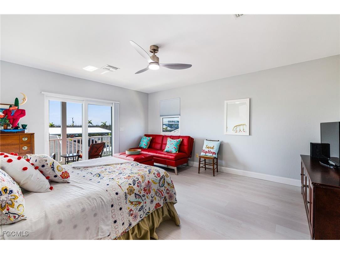 2372 Cherimoya Lane Saint James City FL 33956 2025002846 image33