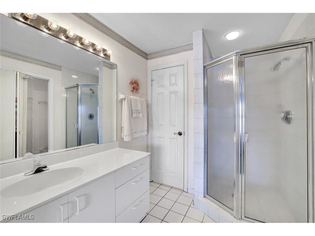 2372 Hidden Lake Drive #808 Naples FL 34112 225080022 image17