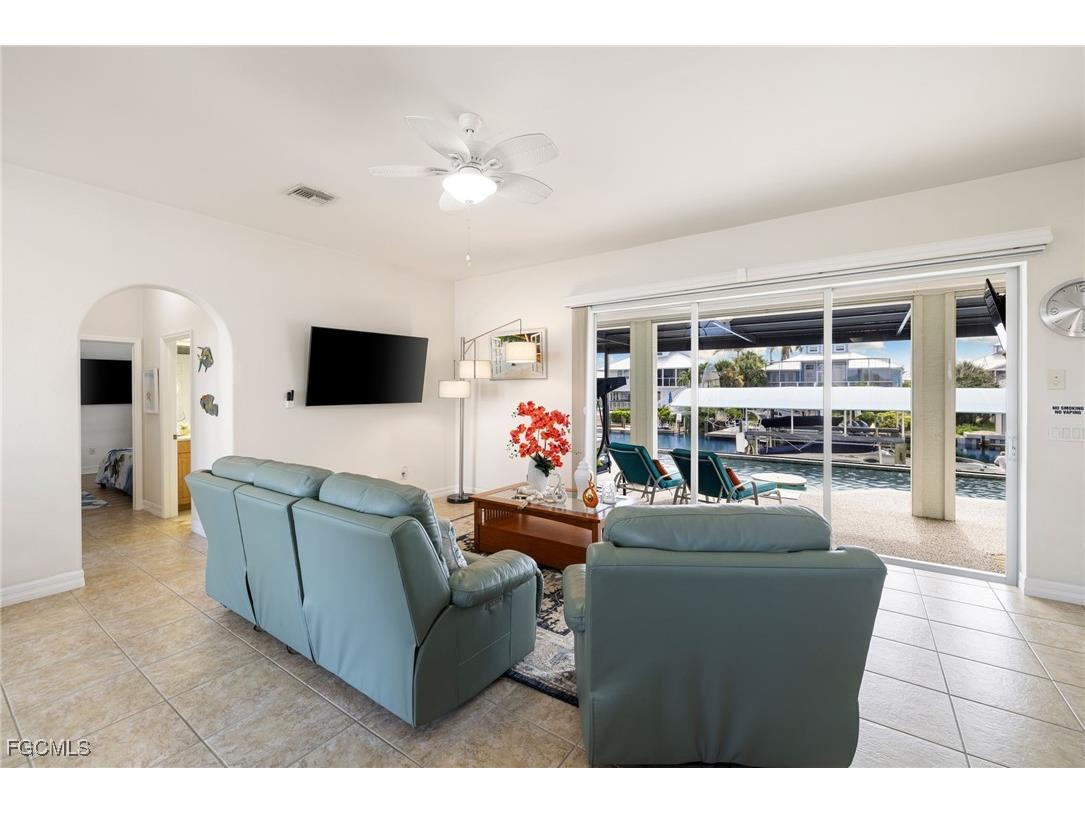 2372 Sycamore Street Saint James City FL 33956 2025003435 image11