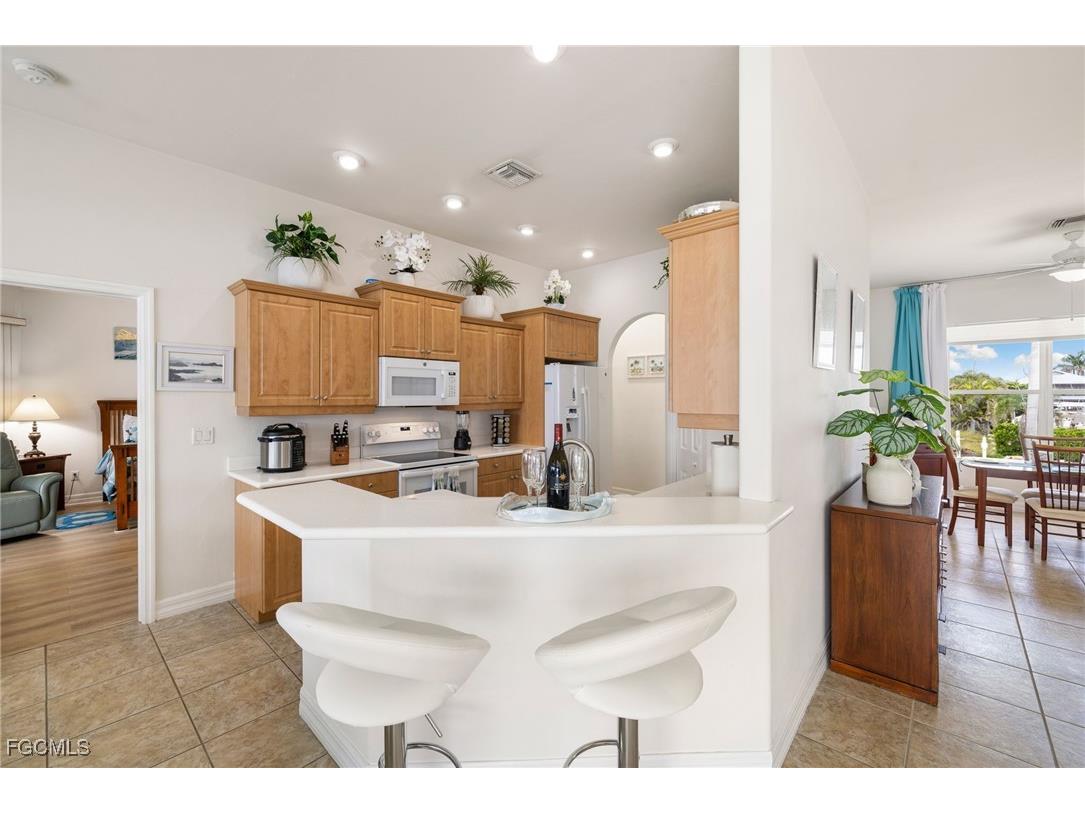 2372 Sycamore Street Saint James City FL 33956 2025003435 image15