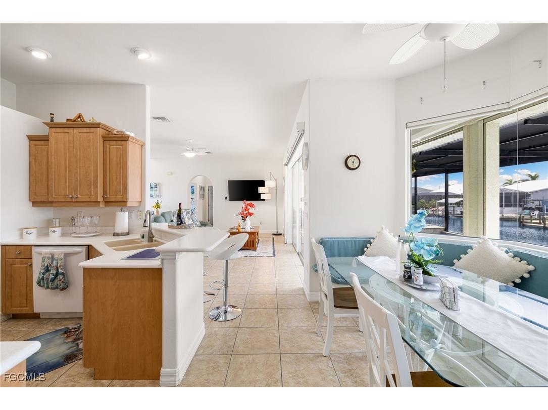 2372 Sycamore Street Saint James City FL 33956 2025003435 image17