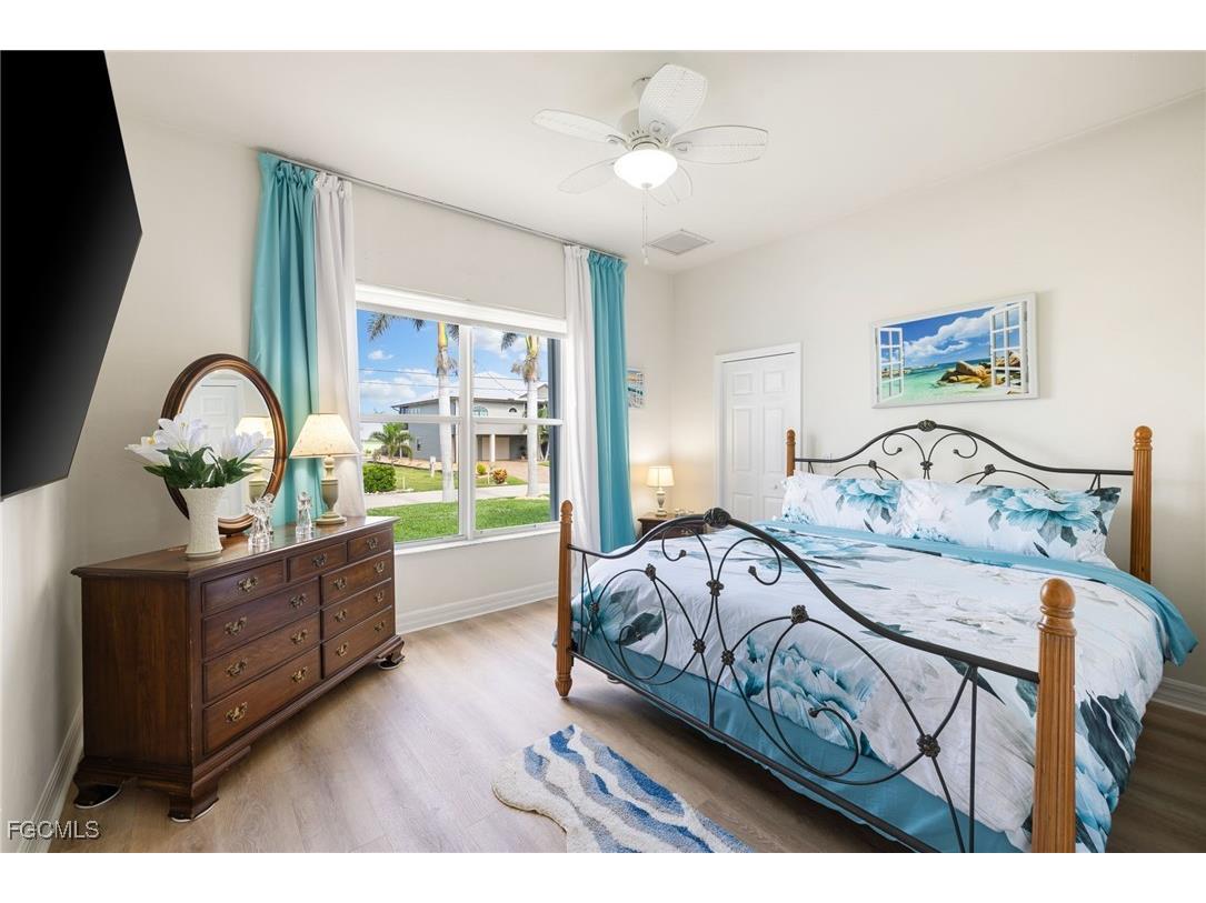 2372 Sycamore Street Saint James City FL 33956 2025003435 image24