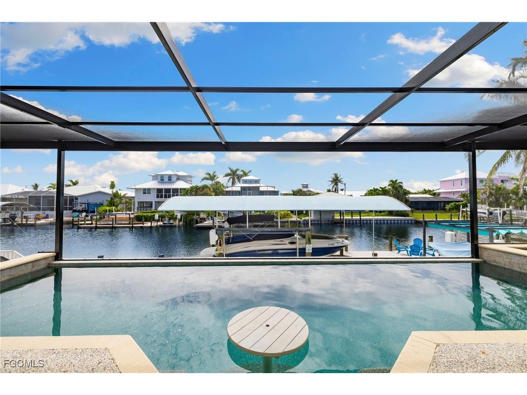 2372 Sycamore Street Saint James City FL 33956 2025003435 image35