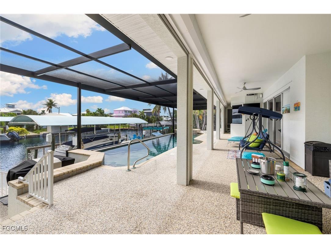 2372 Sycamore Street Saint James City FL 33956 2025003435 image36