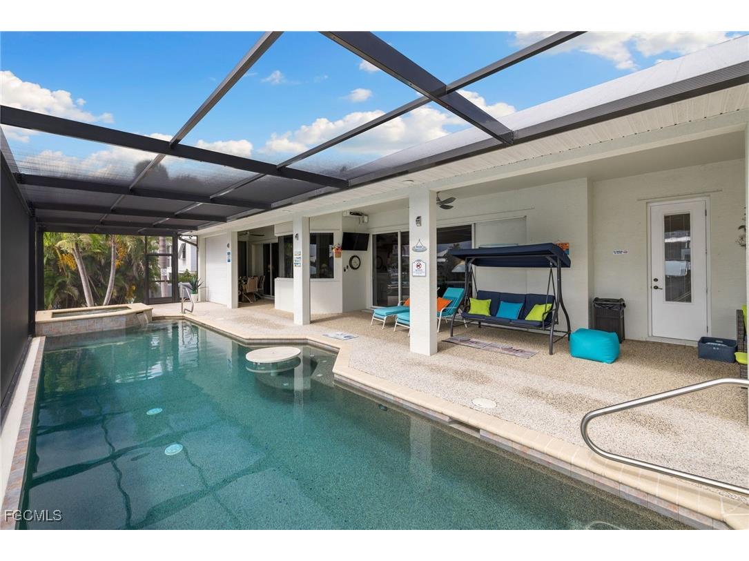 2372 Sycamore Street Saint James City FL 33956 2025003435 image39