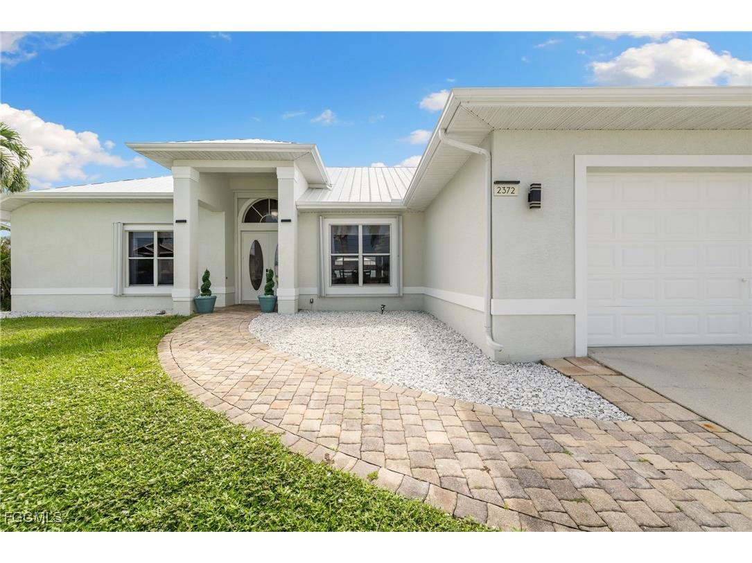 2372 Sycamore Street Saint James City FL 33956 2025003435 image4