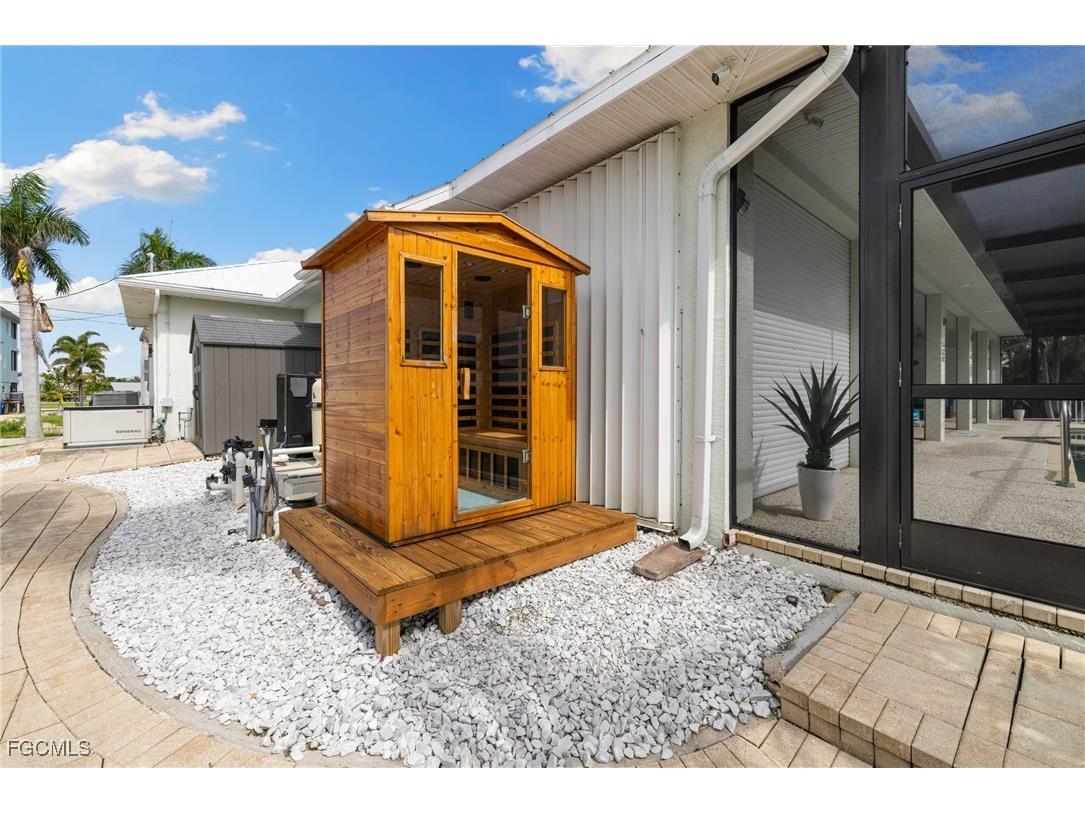 2372 Sycamore Street Saint James City FL 33956 2025003435 image42