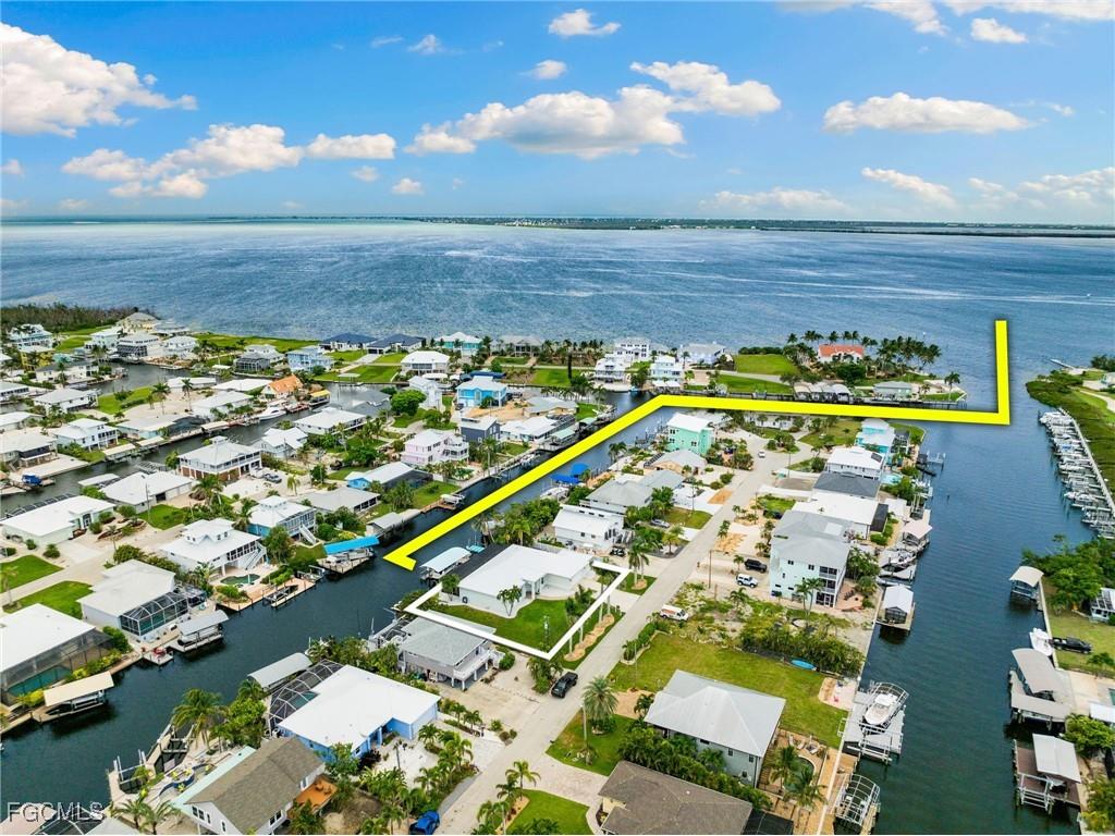 2372 Sycamore Street Saint James City FL 33956 2025003435 image50