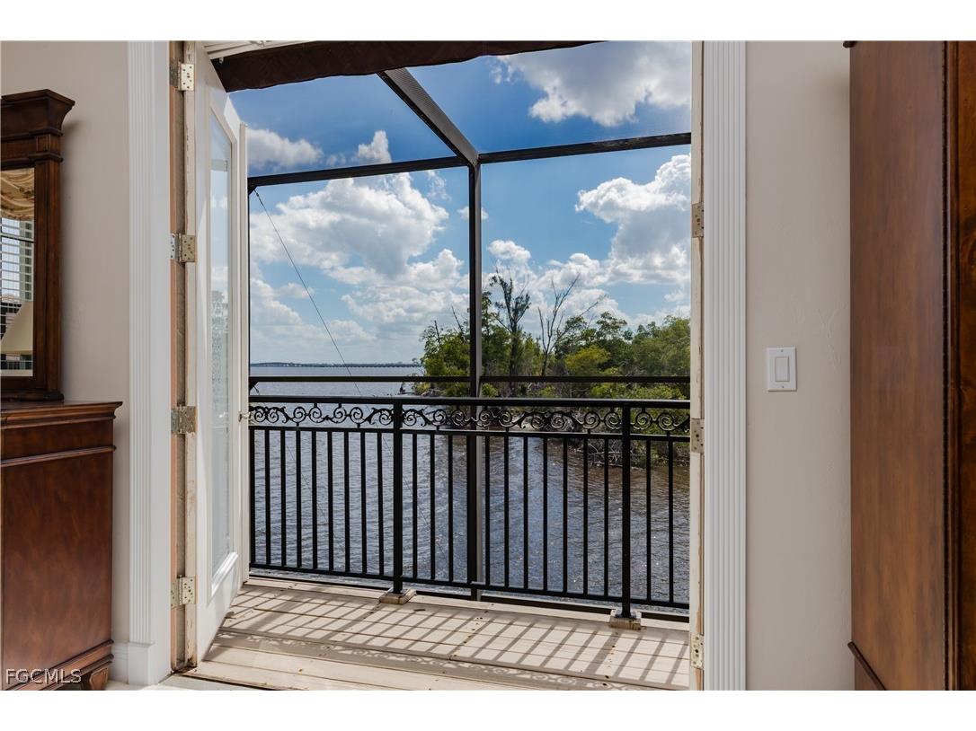 2374 Coral Point Drive Cape Coral FL 33990 2026011996 image20