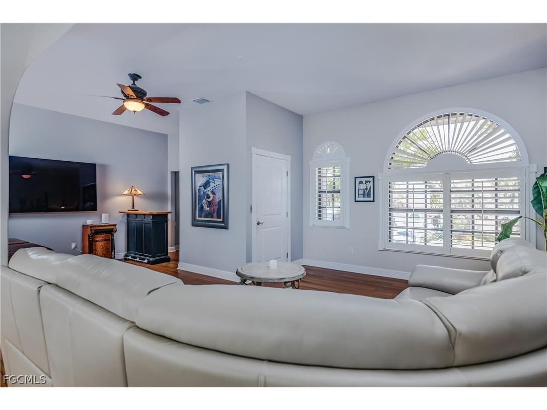 2374 Coral Point Drive Cape Coral FL 33990 2026011996 image27