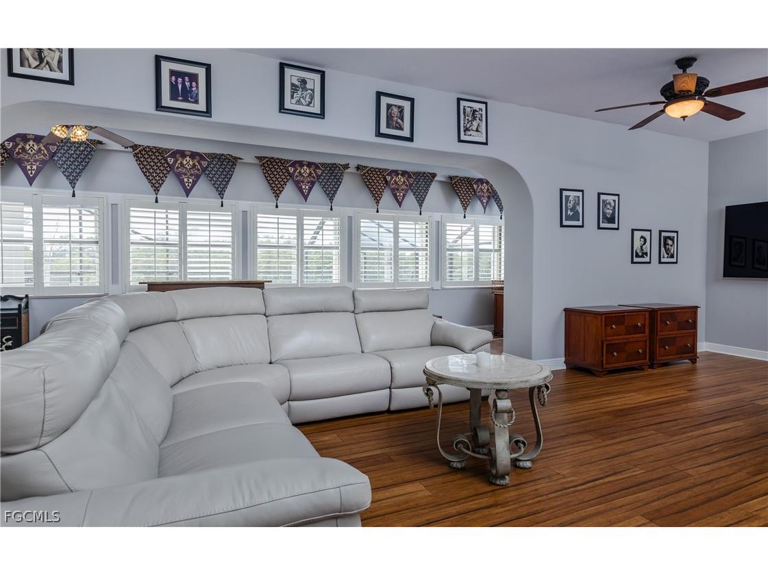 2374 Coral Point Drive Cape Coral FL 33990 2026011996 image28