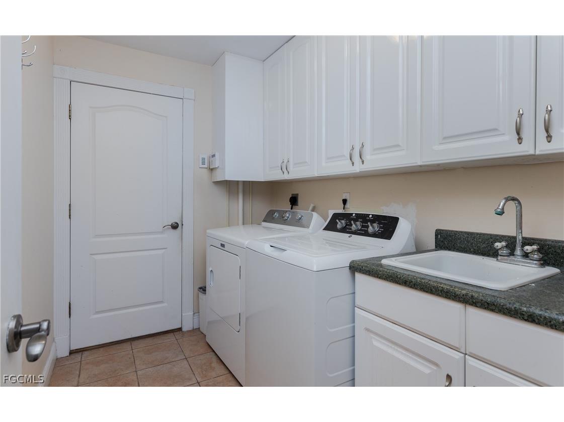 2374 Coral Point Drive Cape Coral FL 33990 2026011996 image31
