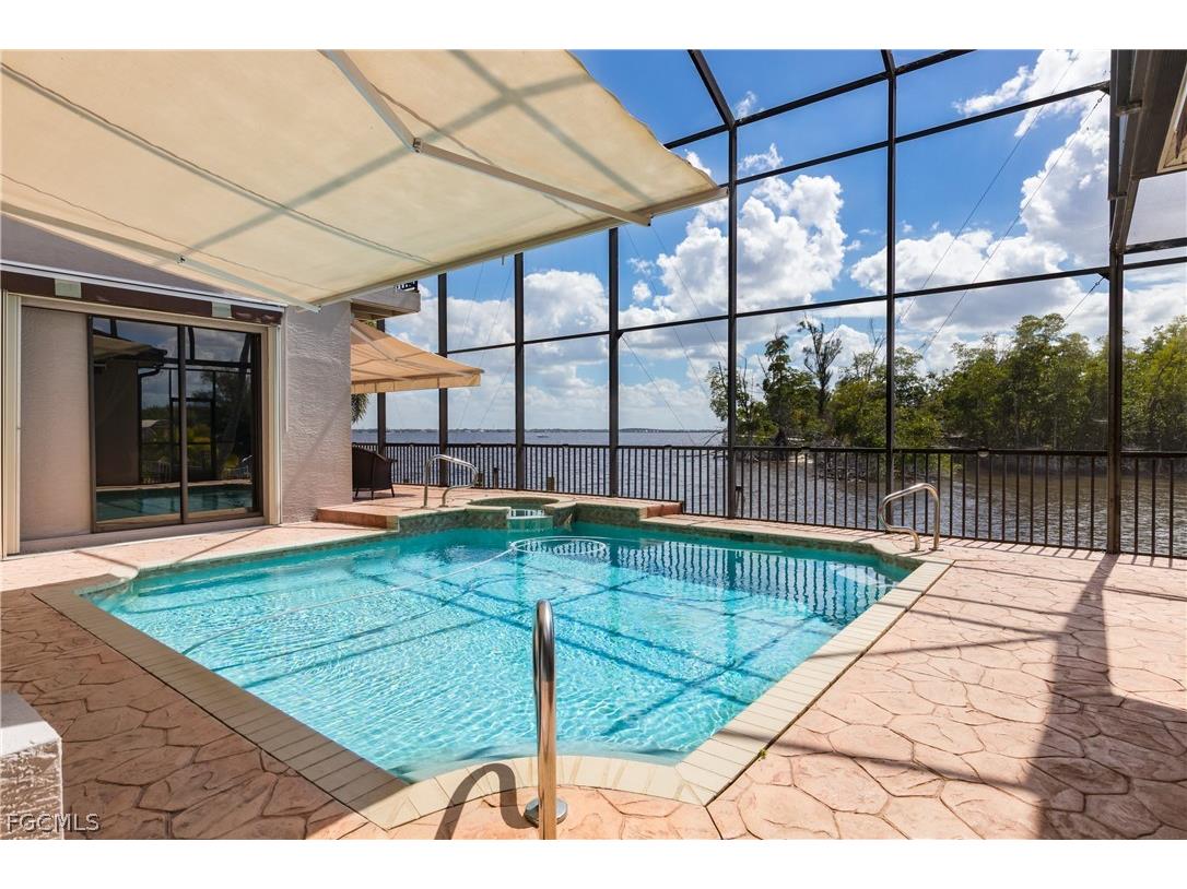2374 Coral Point Drive Cape Coral FL 33990 2026011996 image32