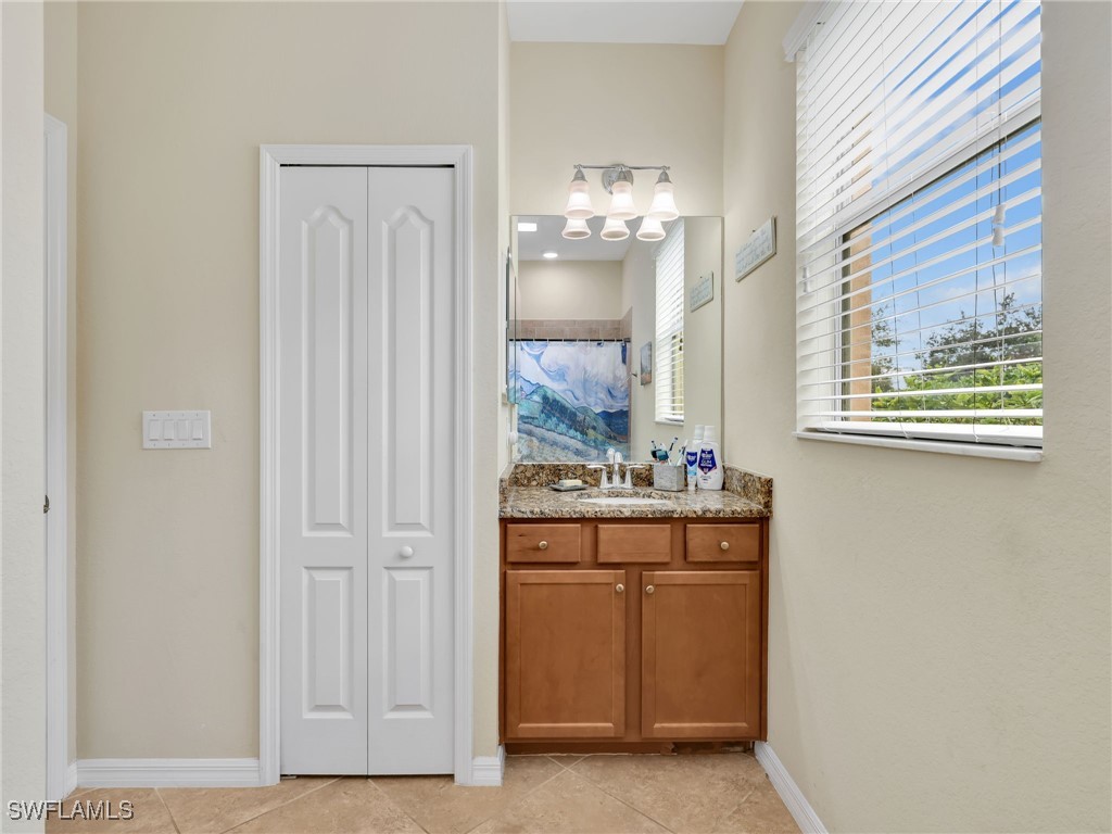 2374 Heydon Circle E Naples FL 34120 225081998 image12