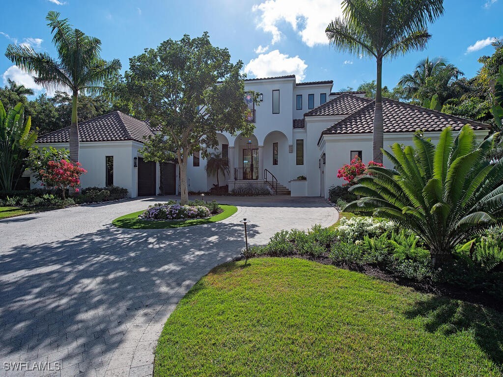 2375 Lantern Lane Naples FL 34102 226002017 image1