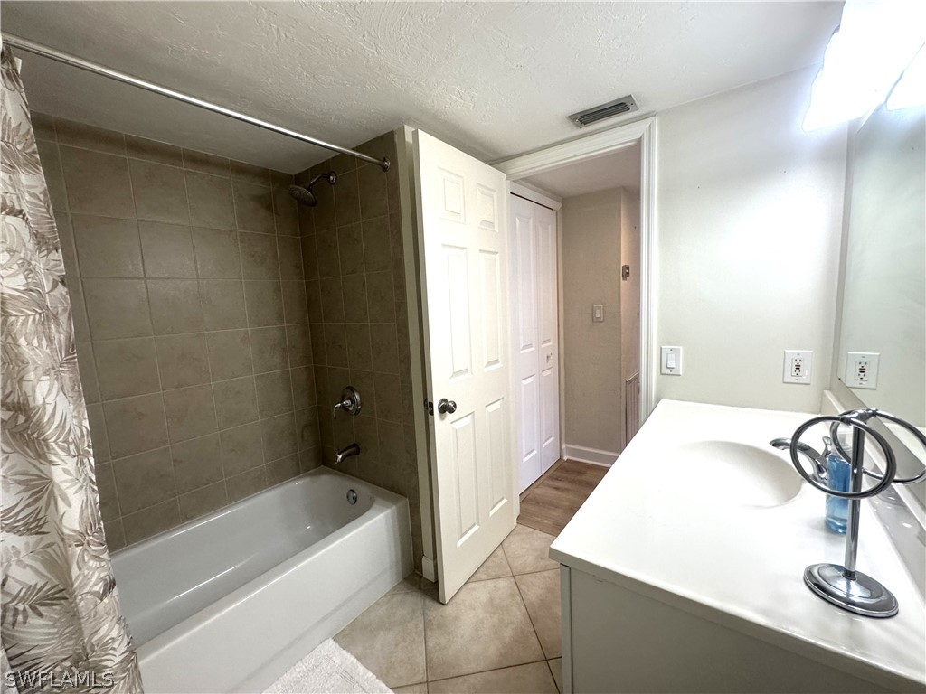 2375 Naples Trace Circle #7 Naples FL 34109 226011464 image22