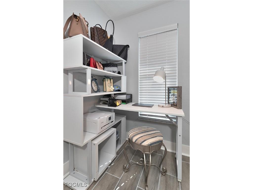 2376 Armour Drive Dunedin FL 34698 2025025341 image17