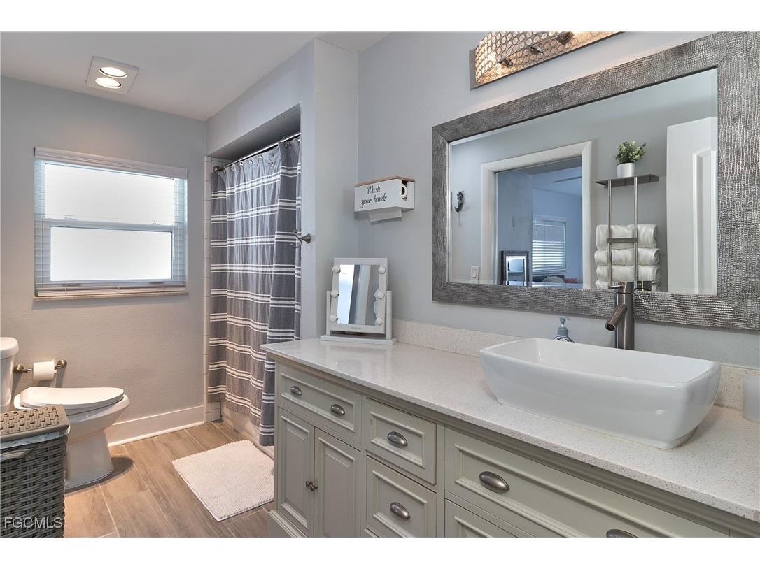 2376 Armour Drive Dunedin FL 34698 2025025341 image22