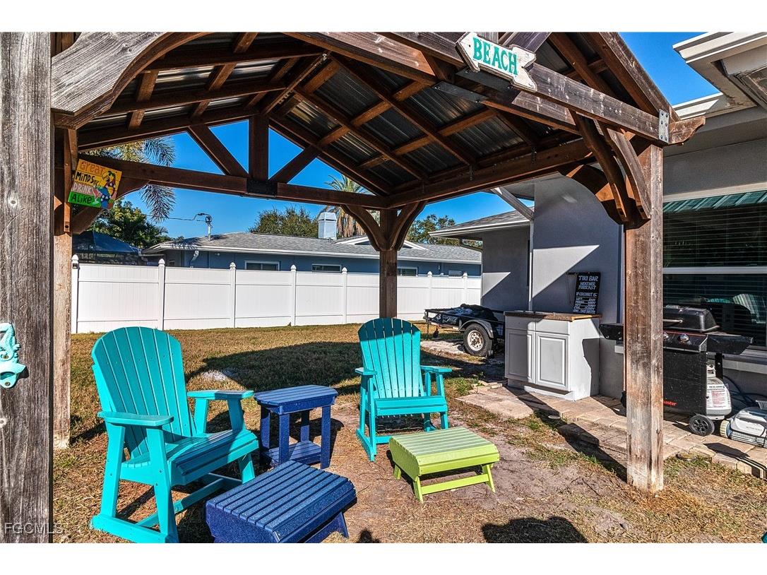 2376 Armour Drive Dunedin FL 34698 2025025341 image33