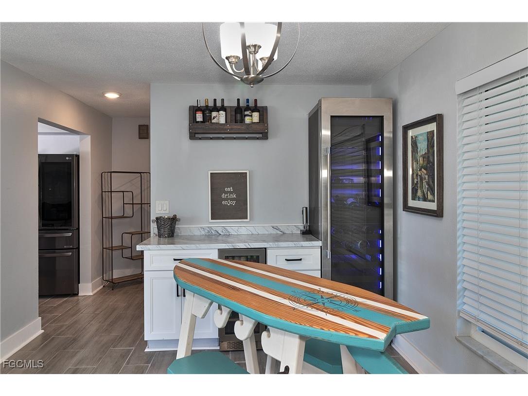 2376 Armour Drive Dunedin FL 34698 2025025341 image8